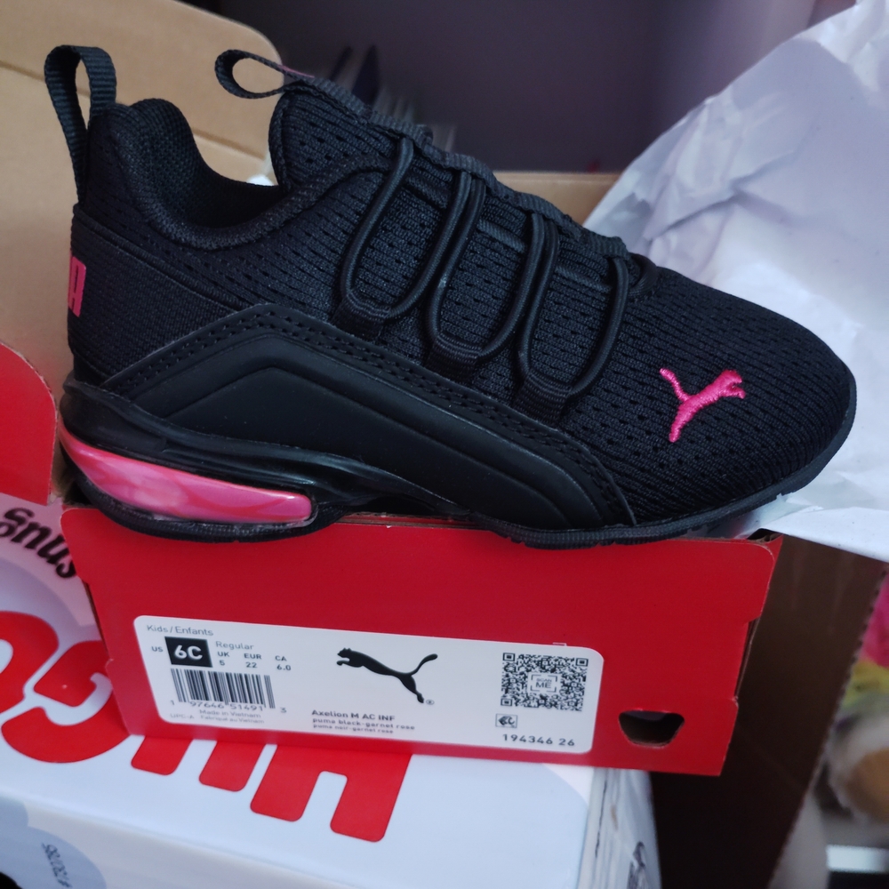 Puma Kids Black Sneakers with Pink Highlights